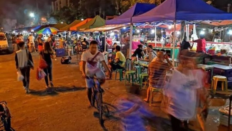 Roxas Night Market reopens, backpacks and jackets are prohibited