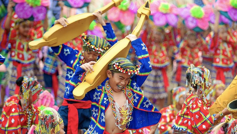 Kadayawan participants requested vaccinations